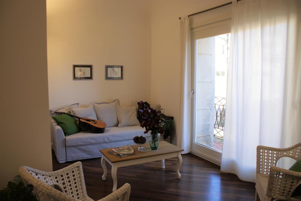 Frasteva Villa Aci Castello Exteriör bild