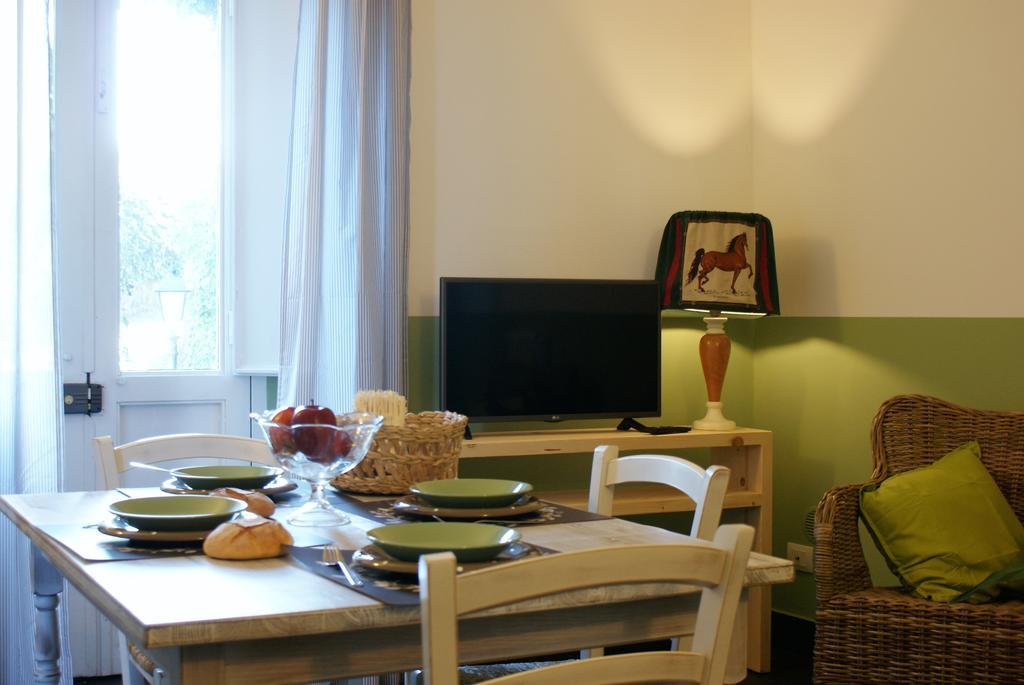Frasteva Villa Aci Castello Exteriör bild